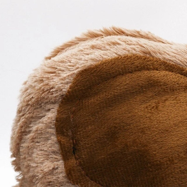 أريكة على شكل مخلب