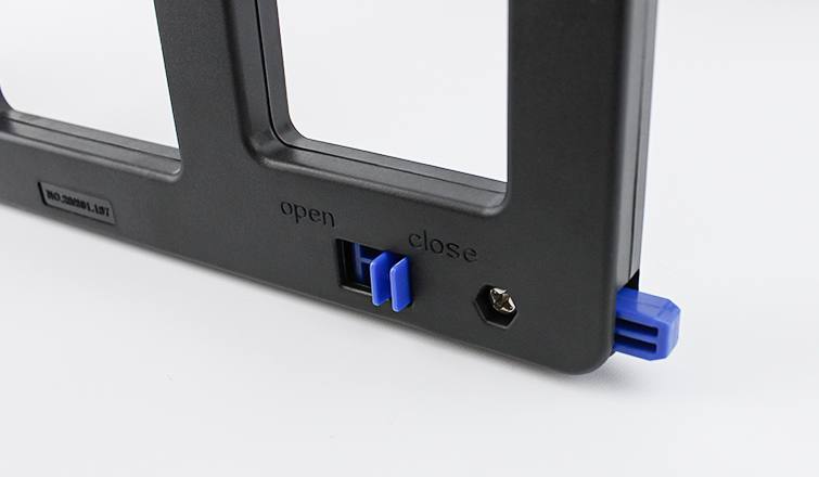 دەرگای شاشە بە قوفڵەوە